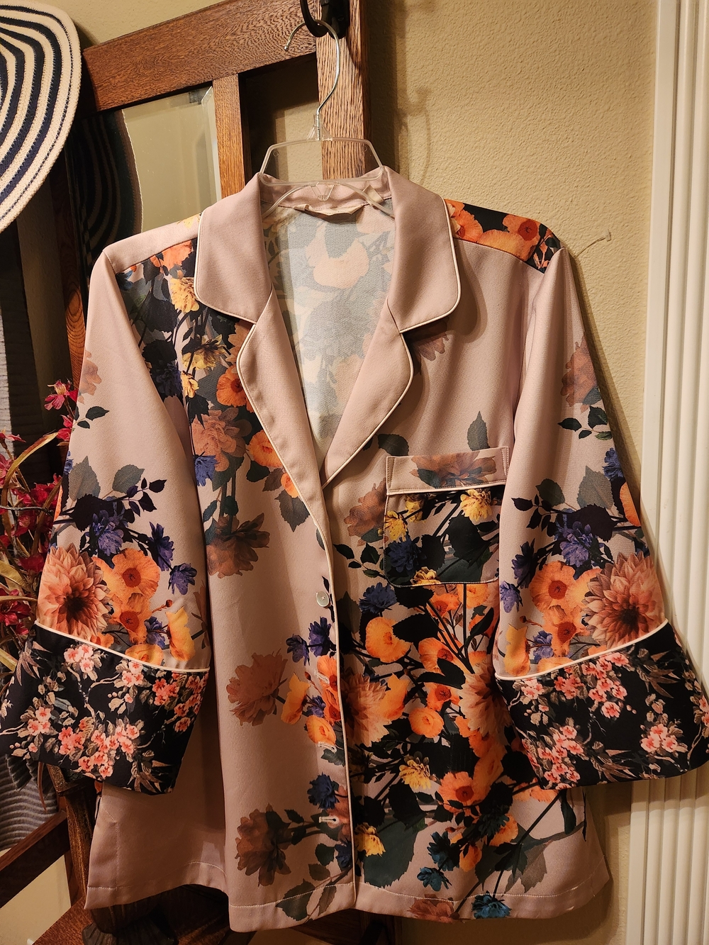 Soft Surroundings Blush Floral Satin Blazer
